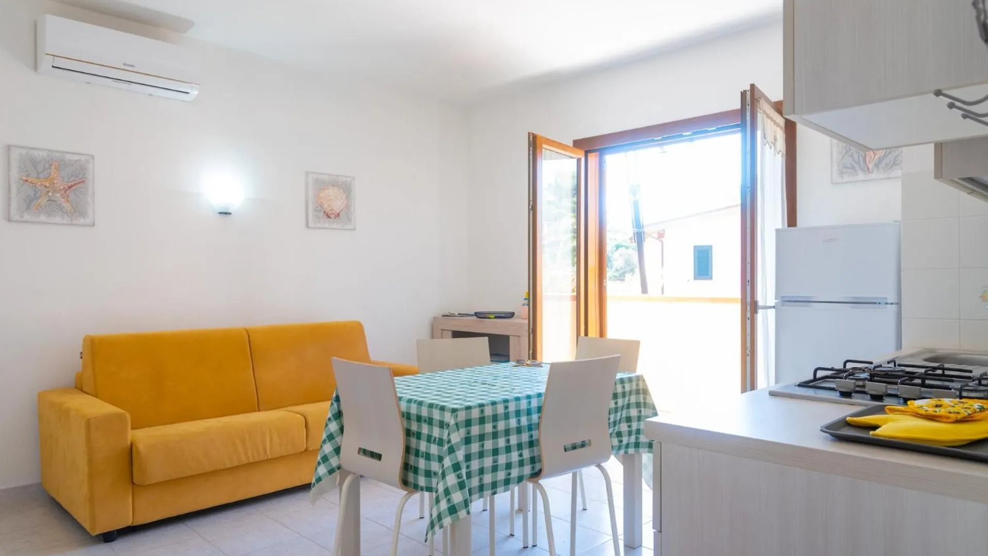 Apartment Appartamento Sole Porto Azzurro Italy